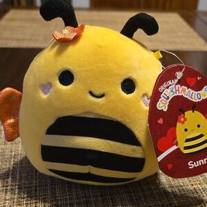 Squishmallows Sunny the Bee Plush Toy - Yellow